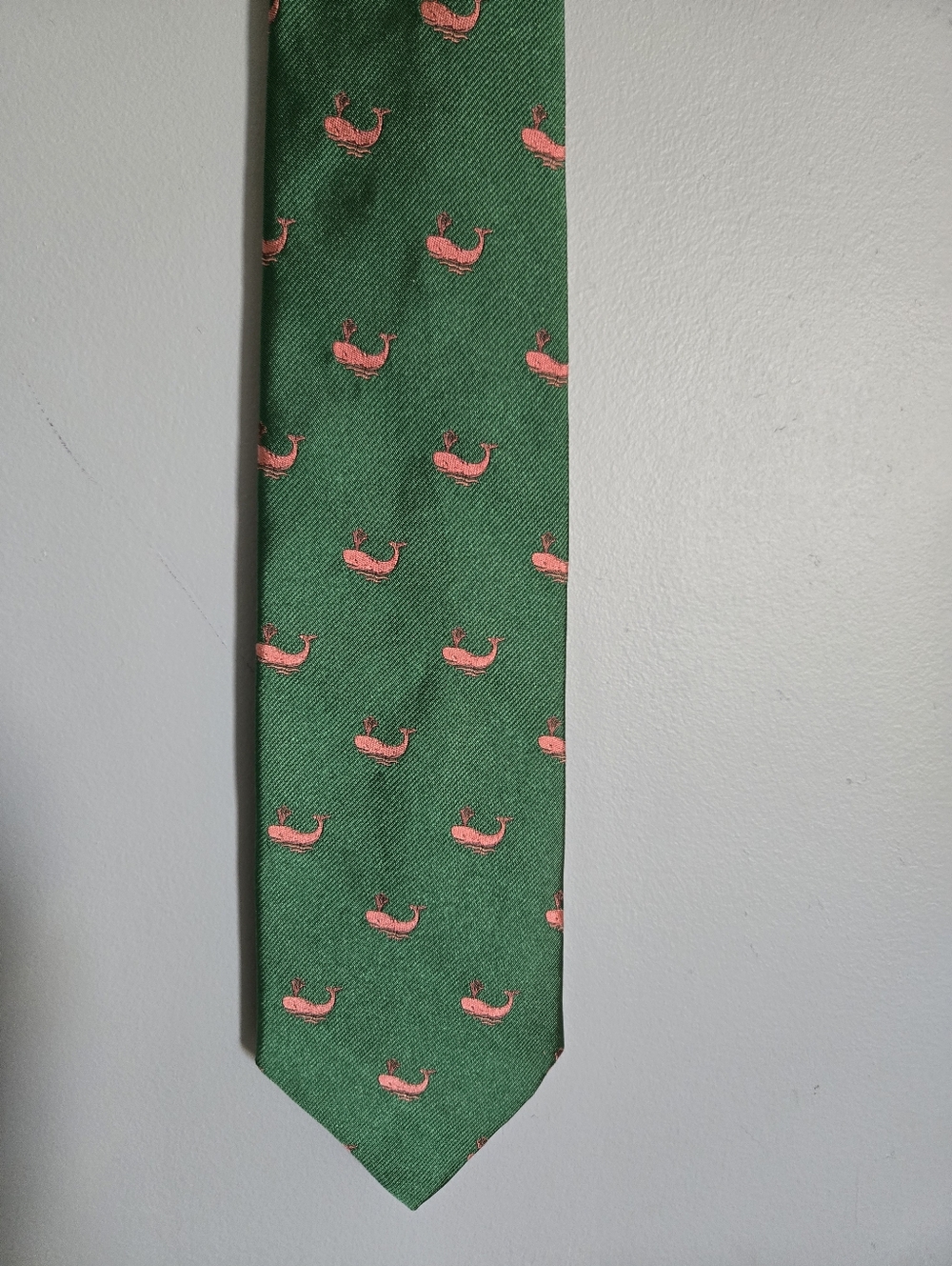 Brooks Brothers Makers Classic Silk Tie Kelly Green With Pink Whale Pattern